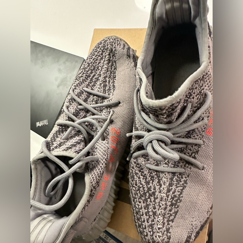 YEEZY 10.5